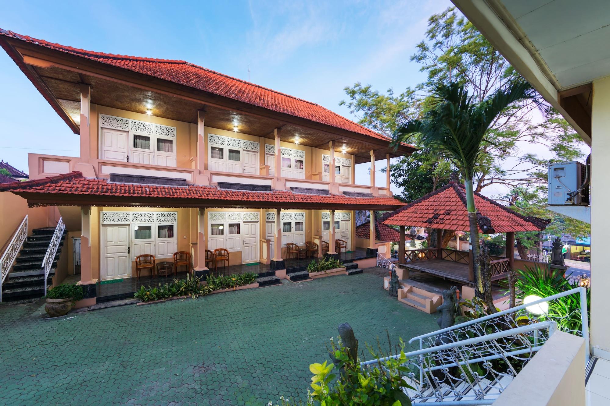 Oyo 3134 Puri Tamu Hotel Джимбаран Экстерьер фото